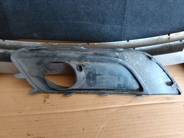 bontott OPEL CROSSLAND X Jobb Ködlámpa Rács