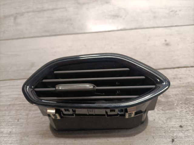 bontott OPEL CROSSLAND X Jobb Szellőző