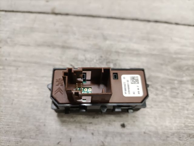 bontott OPEL CROSSLAND X Kapcsoló (Magában)