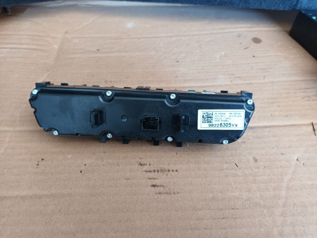 bontott OPEL CROSSLAND X Klíma Kapcsoló