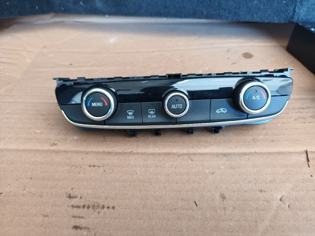 bontott OPEL CROSSLAND X Klíma Kapcsoló