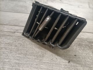 bontott OPEL CROSSLAND X Középső Bal Szellőző