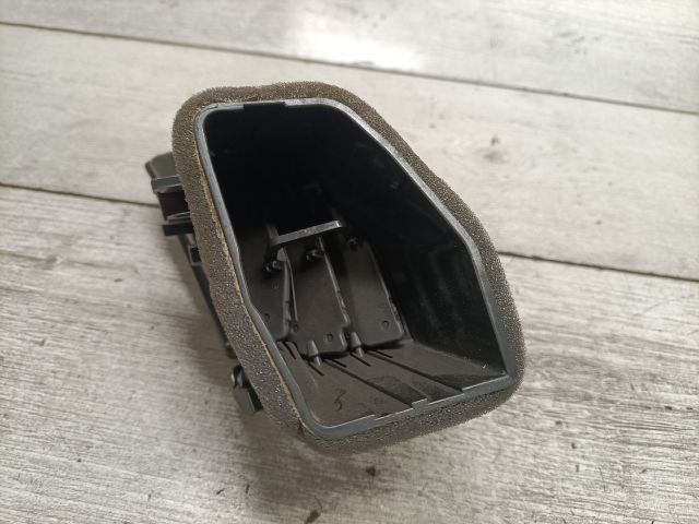 bontott OPEL CROSSLAND X Középső Jobb Szellőző