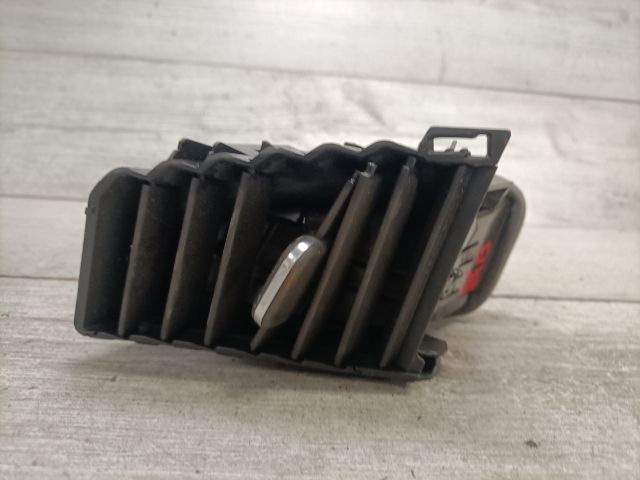 bontott OPEL CROSSLAND X Középső Jobb Szellőző