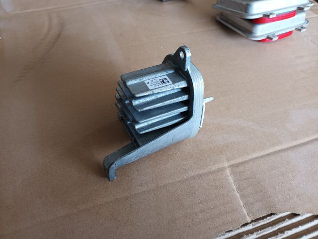 bontott OPEL CROSSLAND X LED Trafó