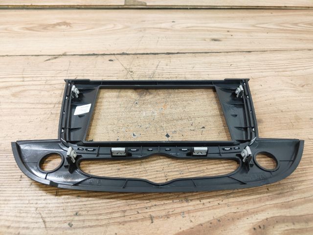 bontott OPEL CROSSLAND X Rádió / CD Keret