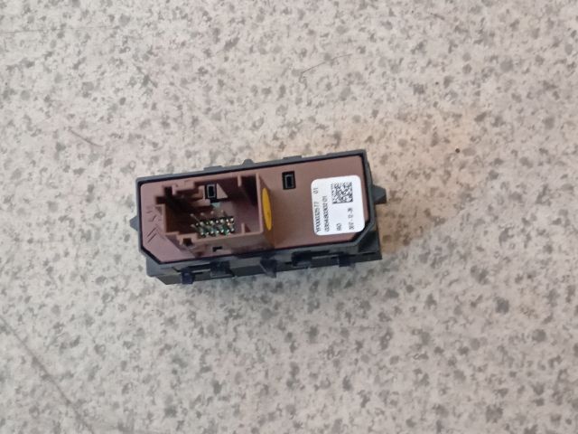 bontott OPEL CROSSLAND X Tolatóradar Kapcsoló