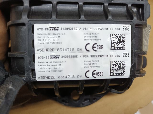 bontott OPEL CROSSLAND X Utasoldali Légzsák