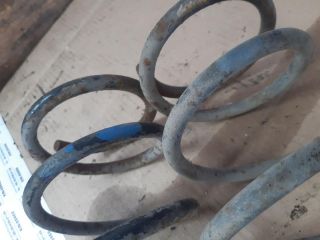 bontott OPEL FRONTERA Hátsó Rugó Pár