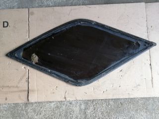 bontott OPEL FRONTERA Bal C Oszlop Oldalablak Üveg