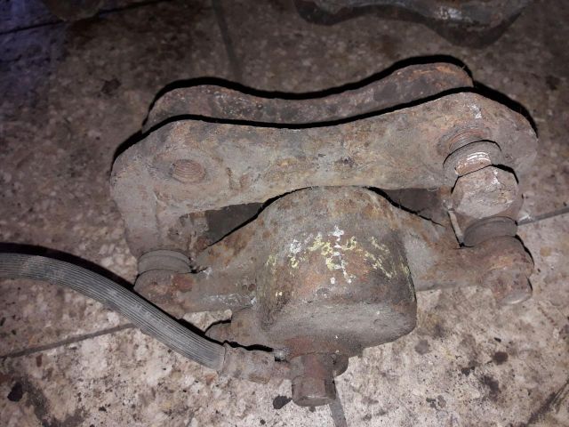 bontott OPEL FRONTERA Bal első Féknyereg Munkahengerrel