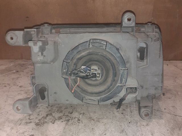 bontott OPEL FRONTERA Bal Fényszóró