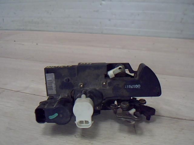 bontott OPEL FRONTERA Bal hátsó Ajtózár