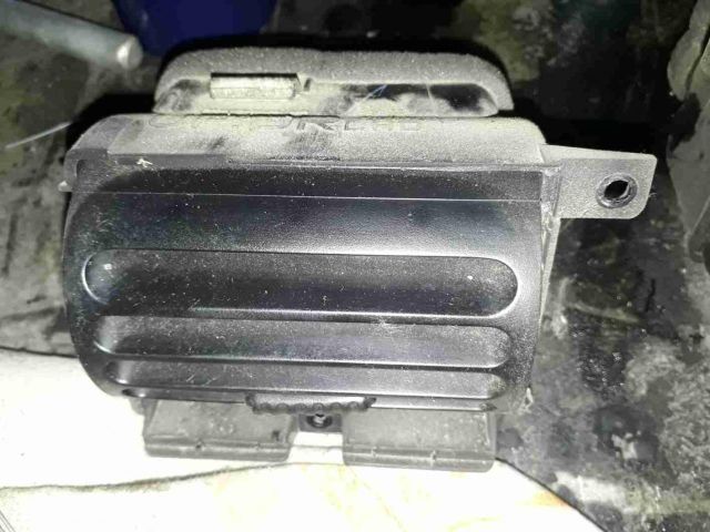 bontott OPEL FRONTERA Bal Szellőző