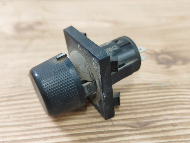 bontott OPEL FRONTERA Fényszórómagasság Állító Kapcsoló