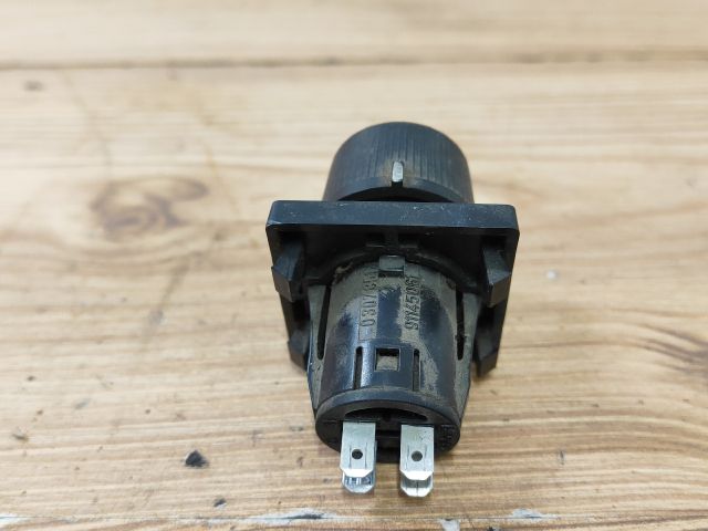 bontott OPEL FRONTERA Fényszórómagasság Állító Kapcsoló