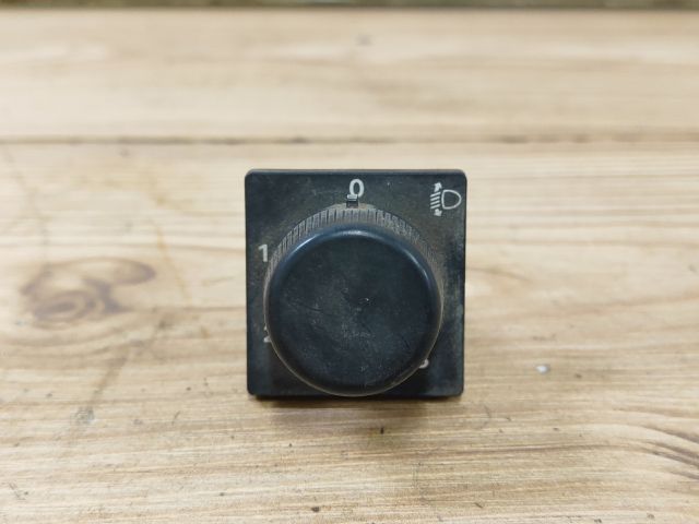 bontott OPEL FRONTERA Fényszórómagasság Állító Kapcsoló