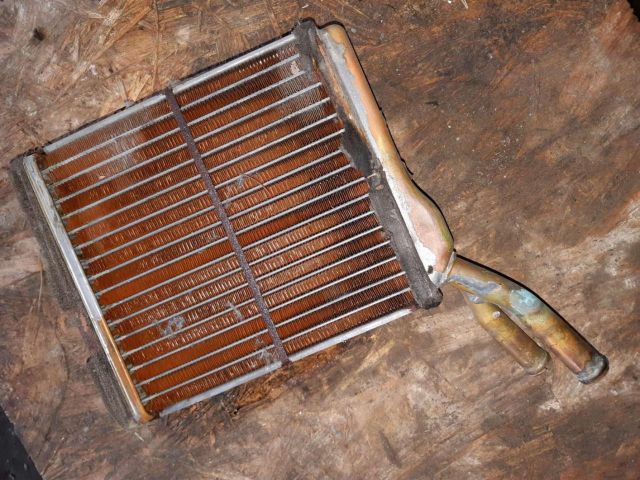 bontott OPEL FRONTERA Fűtőradiátor