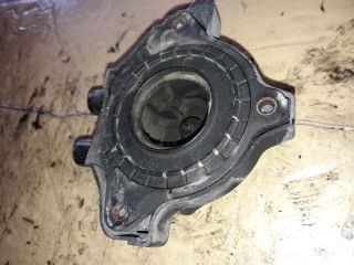 bontott OPEL FRONTERA Gyújtáselosztó Fedél