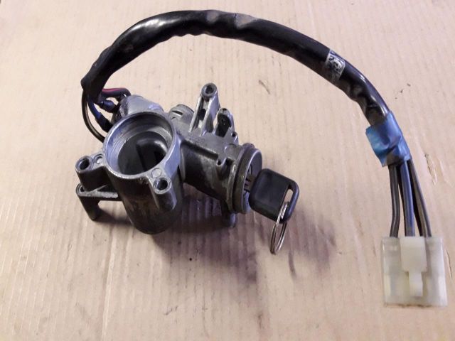 bontott OPEL FRONTERA Gyújtáskapcsoló