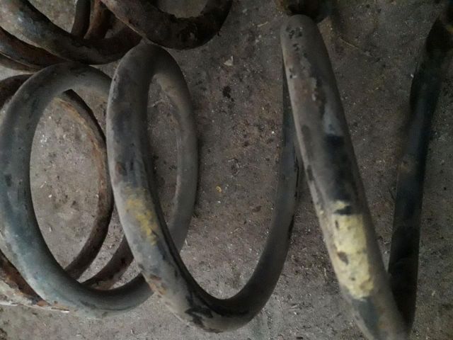 bontott OPEL FRONTERA Hátsó Rugó Pár