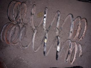 bontott OPEL FRONTERA Hátsó Rugó Pár