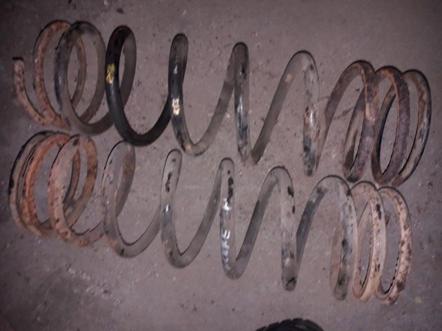 bontott OPEL FRONTERA Hátsó Rugó Pár