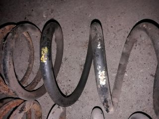 bontott OPEL FRONTERA Hátsó Rugó Pár