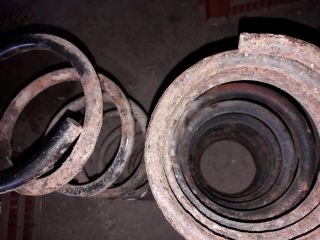 bontott OPEL FRONTERA Hátsó Rugó Pár