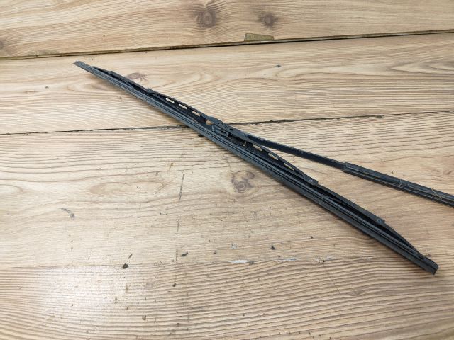 bontott OPEL FRONTERA Jobb első Ablaktörlő Kar