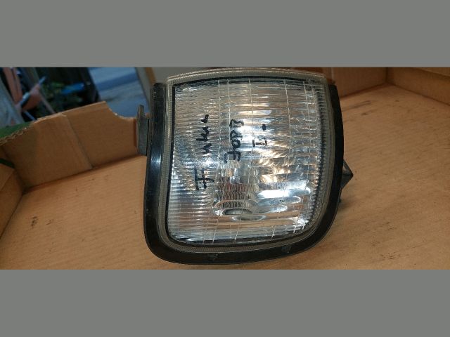 bontott OPEL FRONTERA Jobb első Irányjelző