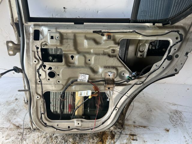 bontott OPEL FRONTERA Jobb hátsó Ajtó (Üres lemez)