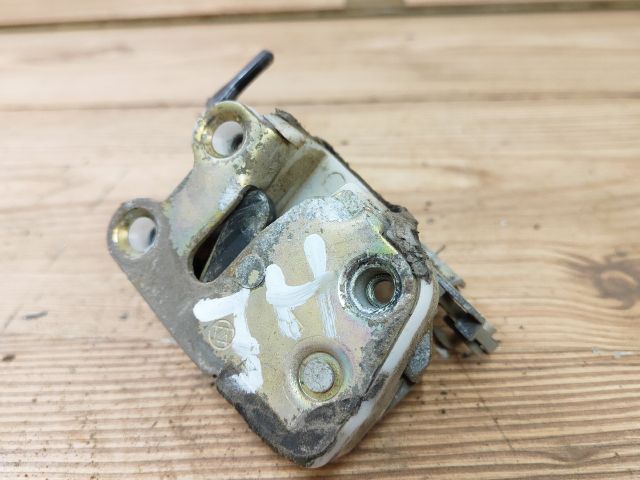 bontott OPEL FRONTERA Jobb hátsó Ajtózár