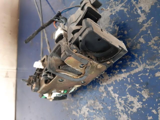 bontott OPEL FRONTERA Jobb hátsó Ajtózár