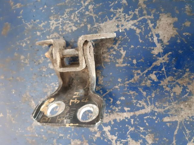 bontott OPEL FRONTERA Jobb hátsó Alsó Zsanér