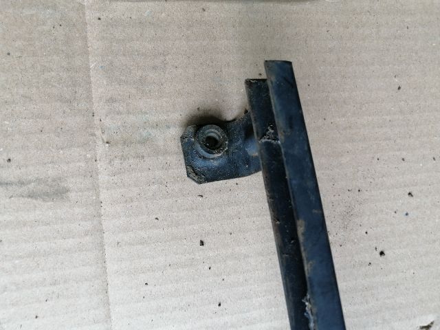 bontott OPEL FRONTERA Jobb hátsó Fixüveg (Ajtóban)