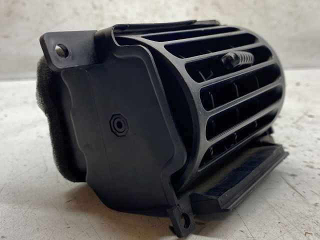 bontott OPEL FRONTERA Középső Jobb Szellőző