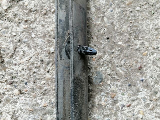 bontott OPEL FRONTERA Motorháztető Gumikéder