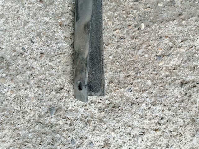 bontott OPEL FRONTERA Motorháztető Gumikéder