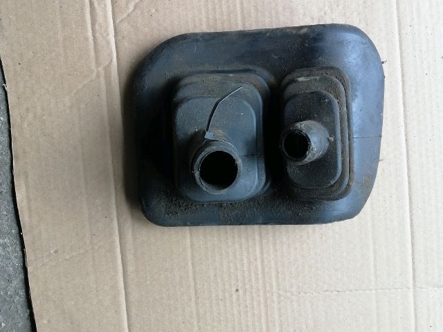 bontott OPEL FRONTERA Váltószoknya