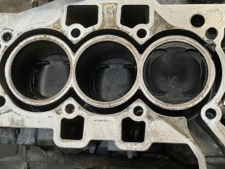 bontott OPEL GRANDLAND X Motor (Fűzött blokk hengerfejjel)