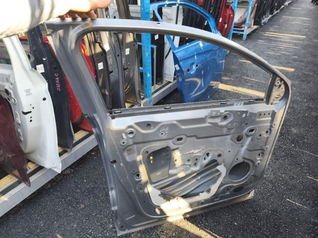 bontott OPEL GRANDLAND X Bal első Ajtó (Üres lemez)