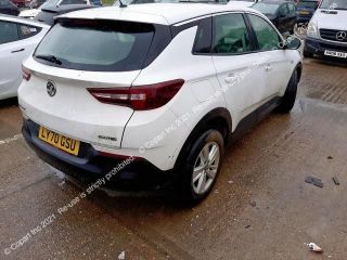 bontott OPEL GRANDLAND X Bal Küszöb