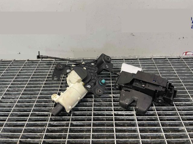 bontott OPEL GRANDLAND X Csomagtérajtó Ütköző