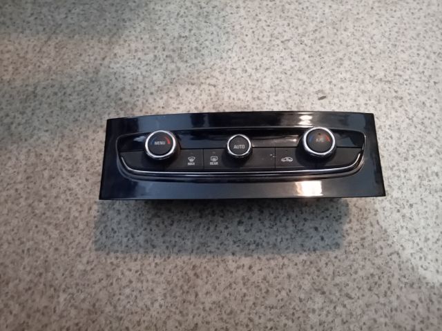 bontott OPEL GRANDLAND X Fűtés Vezérlő Modul