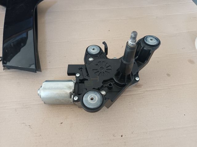 bontott OPEL GRANDLAND X Hátsó Ablaktörlő Motor