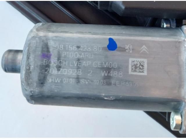 bontott OPEL GRANDLAND X Jobb hátsó Ablakemelő Szerkezet (Elektromos)