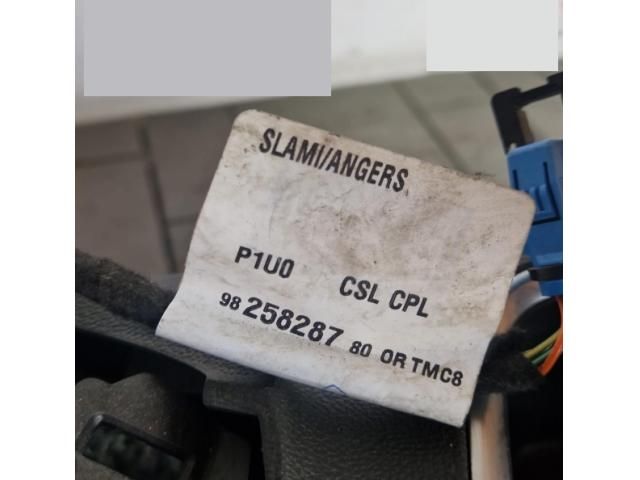 bontott OPEL GRANDLAND X Könyöklő