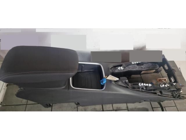 bontott OPEL GRANDLAND X Könyöklő