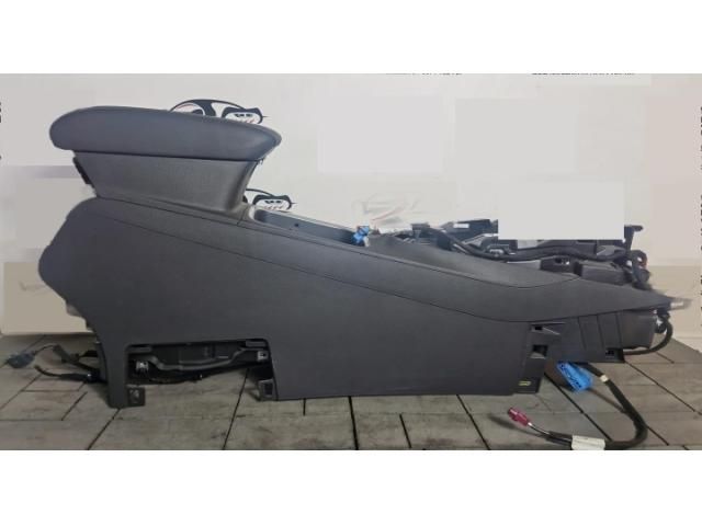 bontott OPEL GRANDLAND X Könyöklő